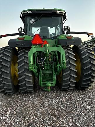 Image of John Deere 8R 410 equipment image 4