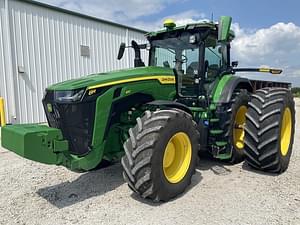 2023 John Deere 8R 410 Image