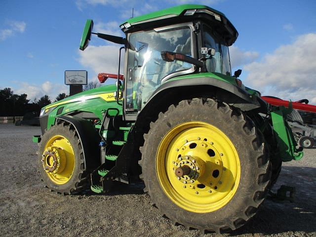 Image of John Deere 8R 410 equipment image 4