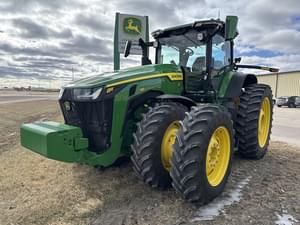 2023 John Deere 8R 410 Image