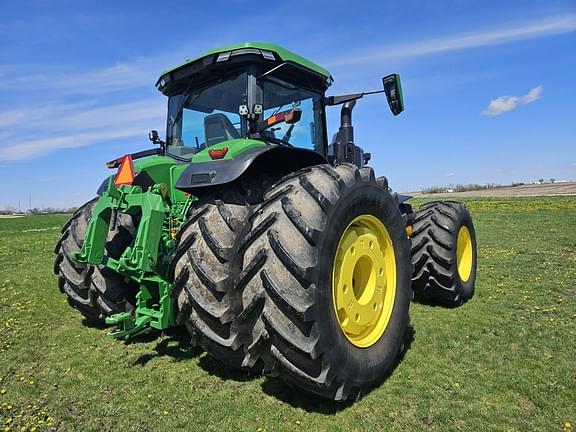 Image of John Deere 8R 410 equipment image 4