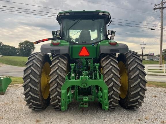 Image of John Deere 8R 410 equipment image 2