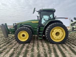 2023 John Deere 8R 410 Image