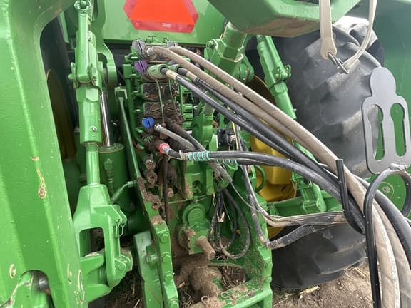 Image of John Deere 8R 410 equipment image 1