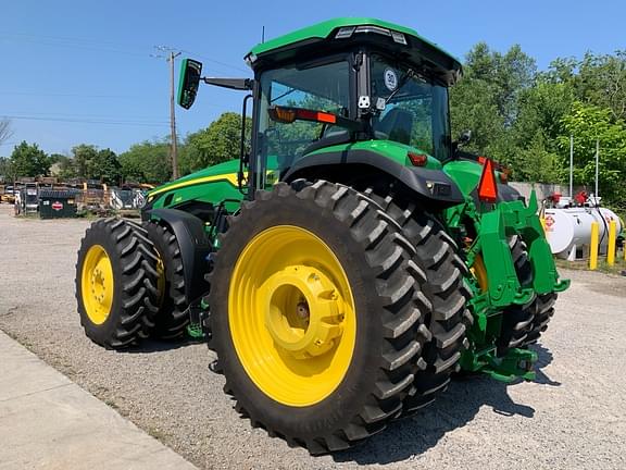 Image of John Deere 8R 410 equipment image 2