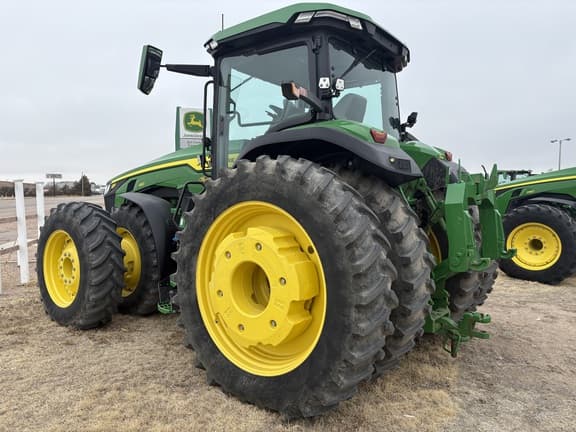 Image of John Deere 8R 410 equipment image 1