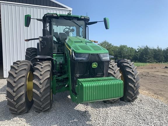 Image of John Deere 8R 410 equipment image 2