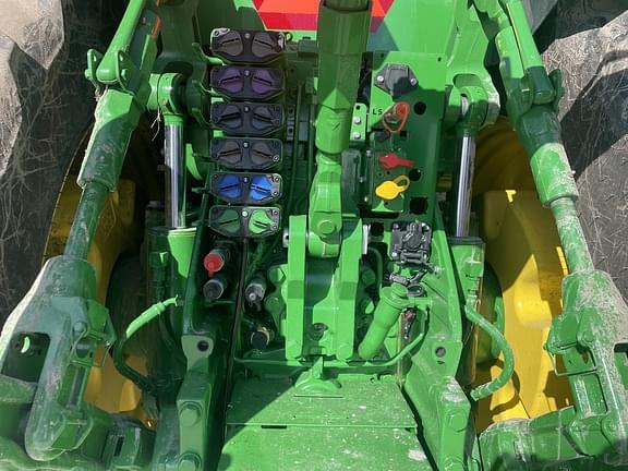 Image of John Deere 8R 410 equipment image 3