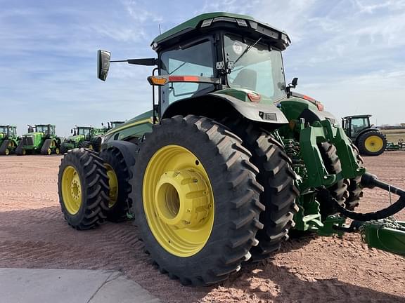 Image of John Deere 8R 410 equipment image 4