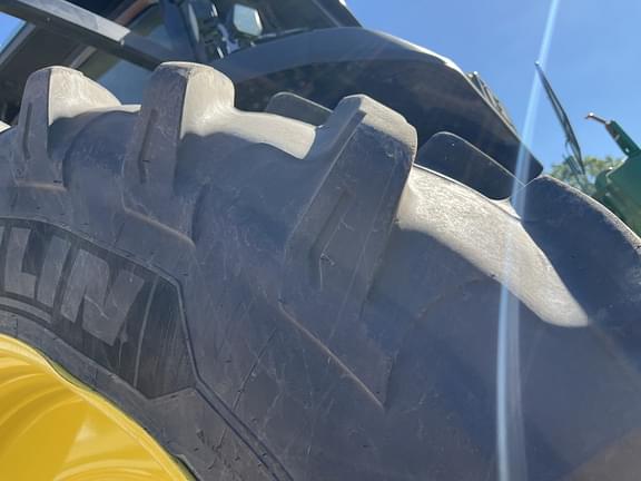 Image of John Deere 8R 410 equipment image 2