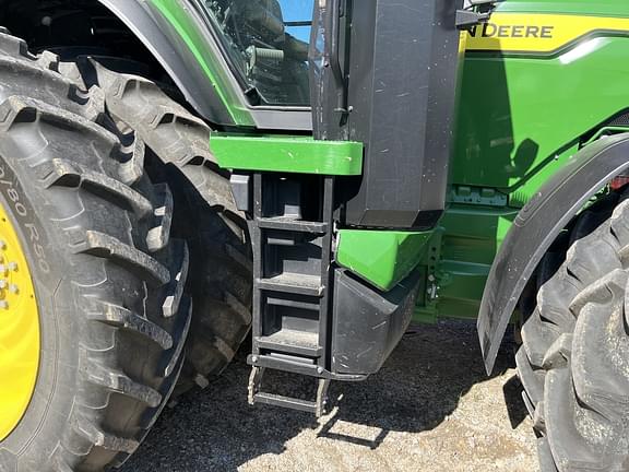 Image of John Deere 8R 410 equipment image 1