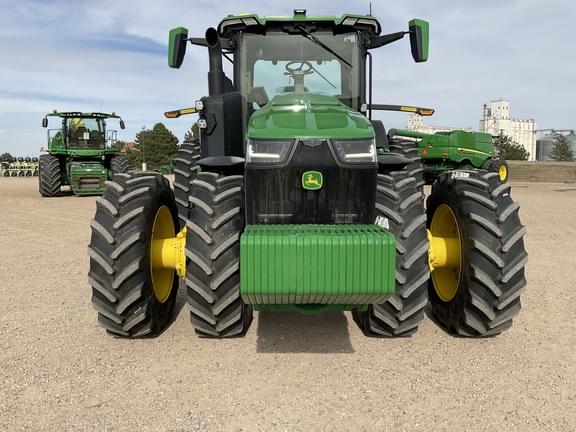 Image of John Deere 8R 410 equipment image 3
