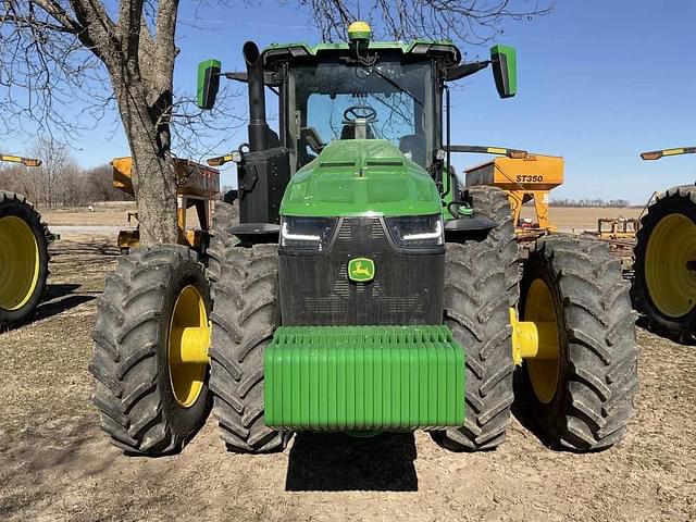 Image of John Deere 8R 250 equipment image 4