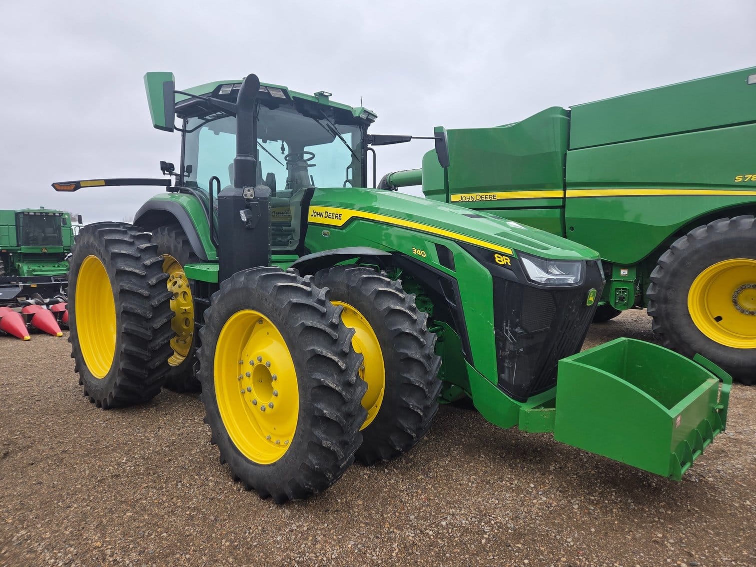 2023 John Deere 8R 340 Equipment Image0