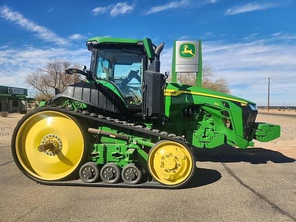 Image of John Deere 8RT 310 equipment image 4