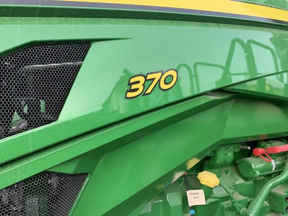 Image of John Deere 8RT 370 equipment image 3