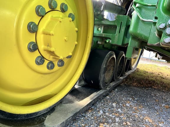 Image of John Deere 8RT 370 equipment image 4