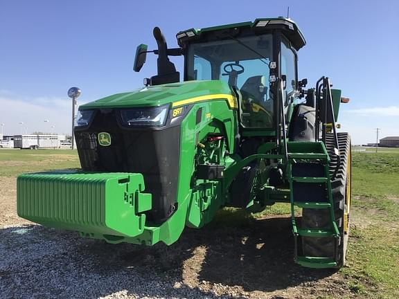 Image of John Deere 8RT 370 equipment image 4