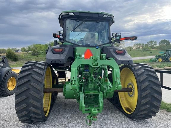 Image of John Deere 8RT 370 equipment image 3