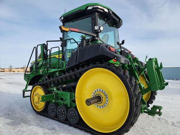 Image of John Deere 8RT 370 equipment image 2