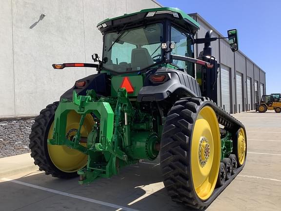 Image of John Deere 8RT 370 equipment image 3