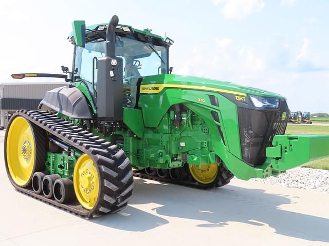 Image of John Deere 8RT 370 equipment image 1