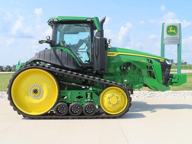 Image of John Deere 8RT 370 equipment image 4