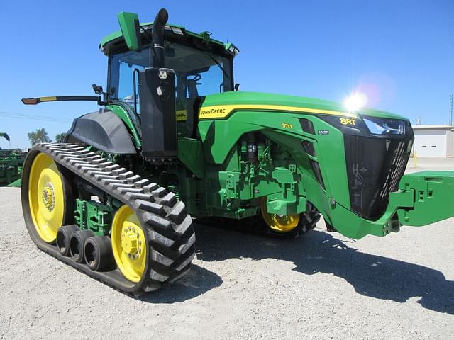 Image of John Deere 8RT 370 equipment image 2