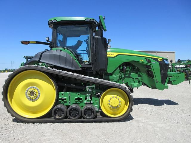 Image of John Deere 8RT 370 equipment image 3