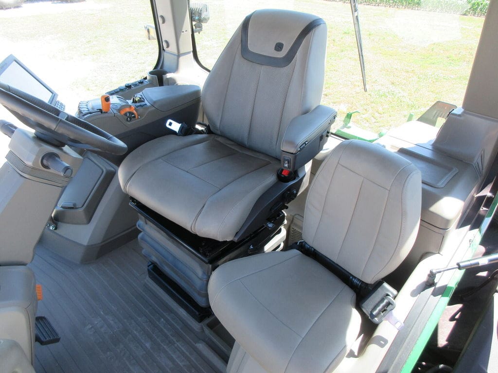 2023 John Deere 8RT 370 Equipment Image0