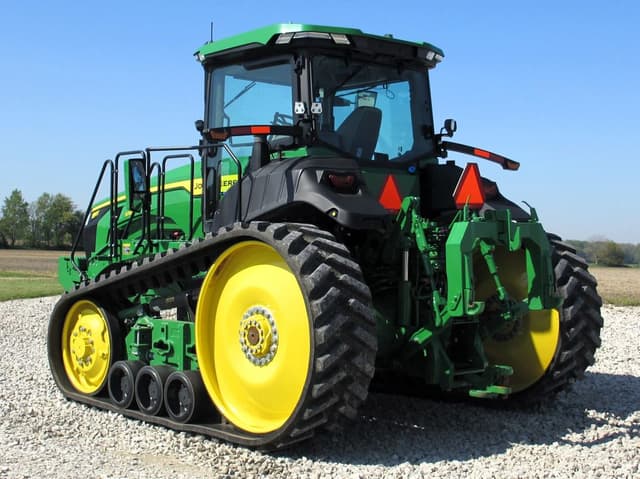 Image of John Deere 8RT 370 equipment image 3