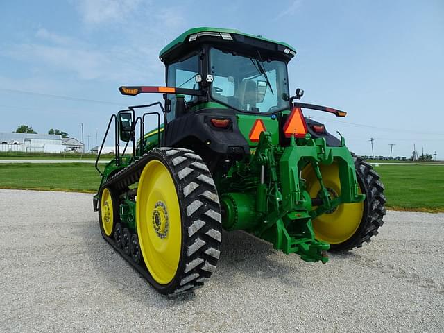 Image of John Deere 8RT 370 equipment image 2