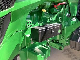 Main image John Deere 8RT 370 16