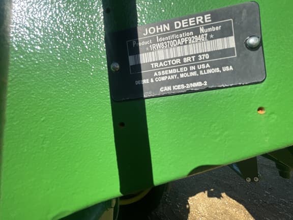 Image of John Deere 8RT 370 equipment image 1