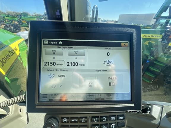 Image of John Deere 8RT 370 equipment image 4