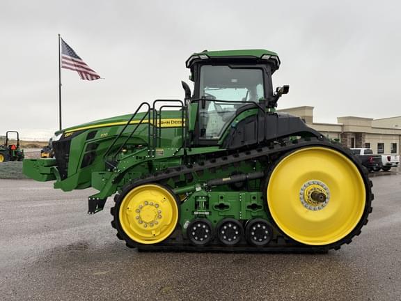 Image of John Deere 8RT 370 equipment image 1