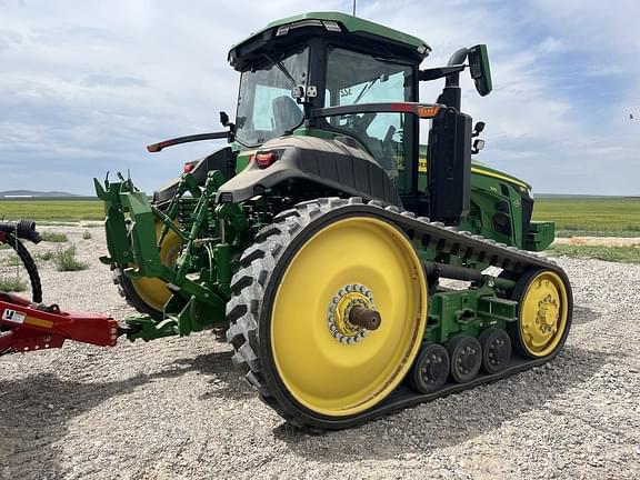 Image of John Deere 8RT 370 equipment image 2
