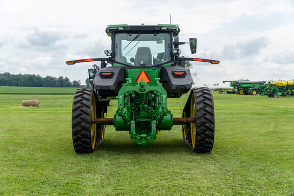 Image of John Deere 8RT 370 equipment image 3