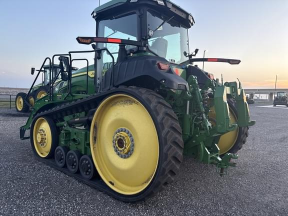 Image of John Deere 8RT 410 equipment image 3