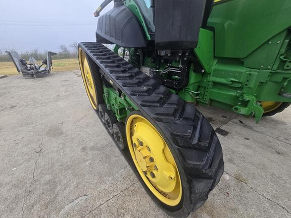 Image of John Deere 8RT 410 equipment image 1