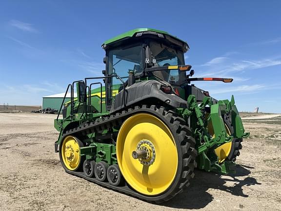 Image of John Deere 8RT 410 equipment image 1