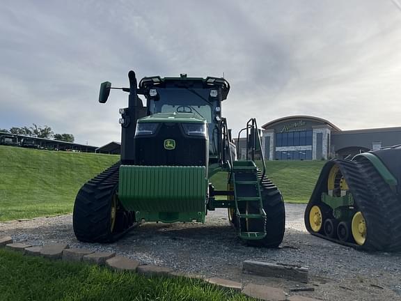 Image of John Deere 8RT 410 equipment image 2