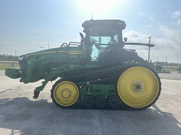 Image of John Deere 8RT 410 equipment image 3