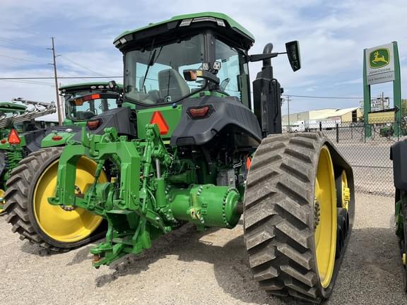 Image of John Deere 8RT 410 equipment image 4
