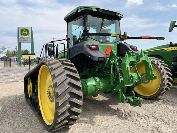 Image of John Deere 8RT 410 equipment image 3