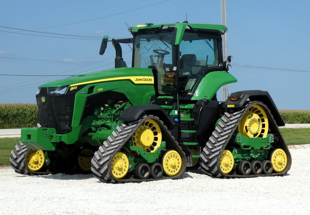 2023 John Deere 8RX 370 Equipment Image0
