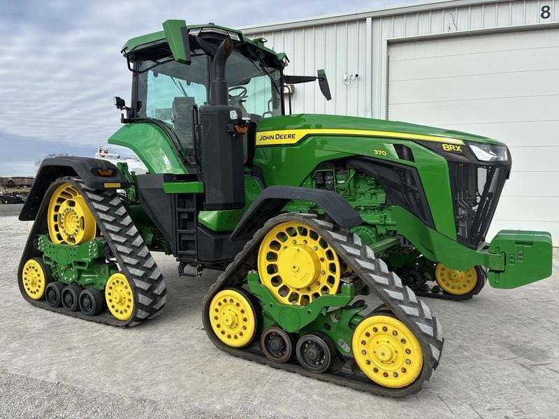 2023 John Deere 8RX 370 Equipment Image0