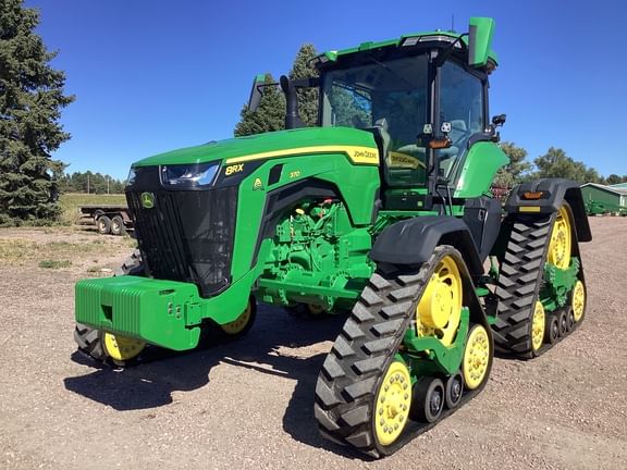 2023 John Deere 8RX 370 Equipment Image0