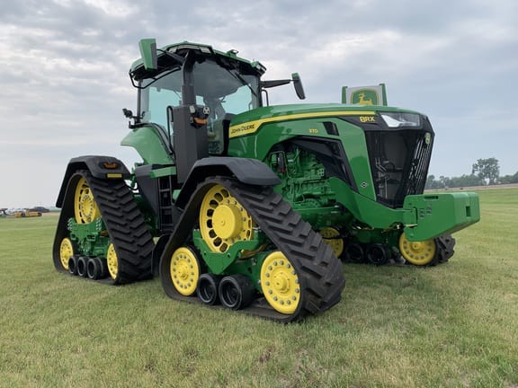 2023 John Deere 8RX 370 Equipment Image0