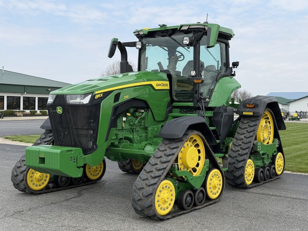2023 John Deere 8RX 370 Equipment Image0